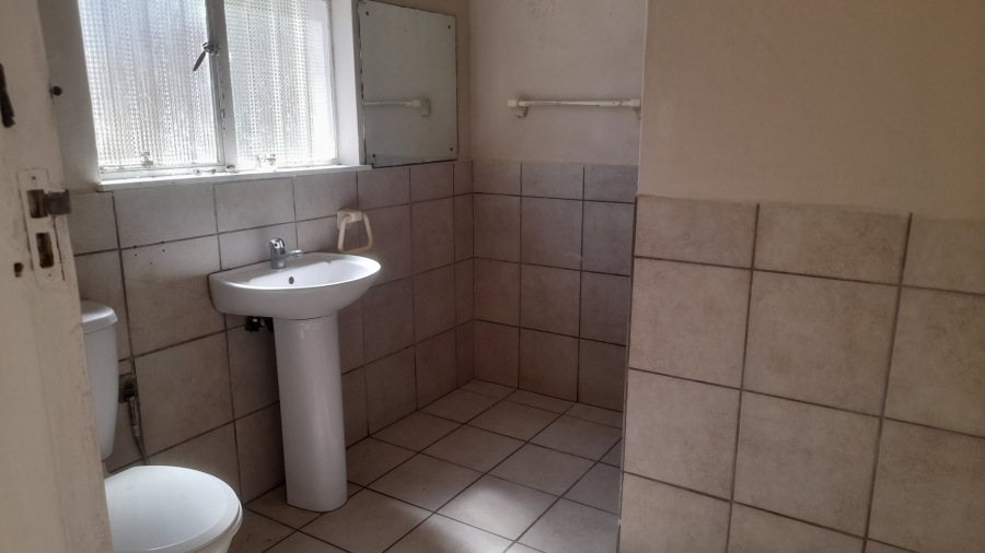 Commercial Property for Sale in Quigney Eastern Cape